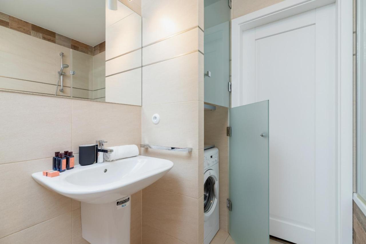 Politechnika Krakowska Apartment By Renters Prestige Экстерьер фото